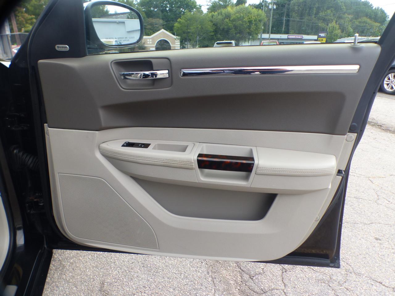 Chrysler 300 C HEMI RWD 2009