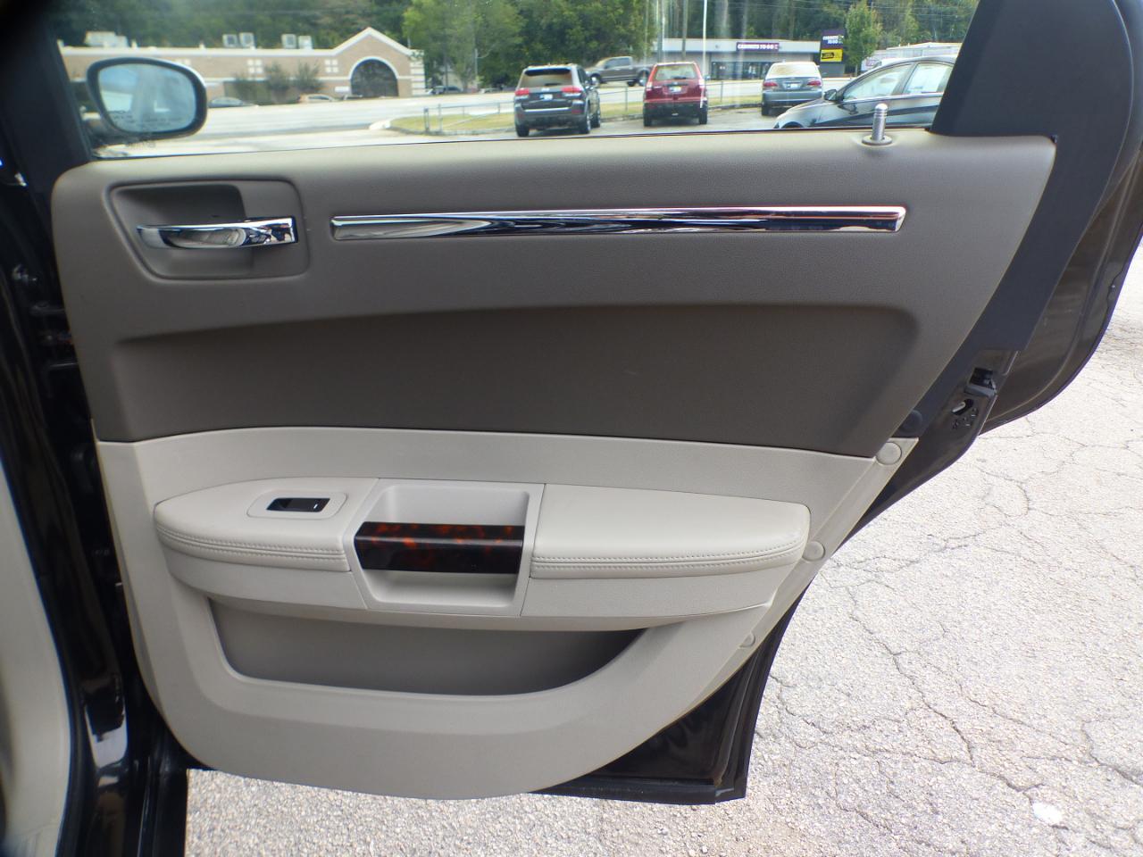 Chrysler 300 C HEMI RWD 2009