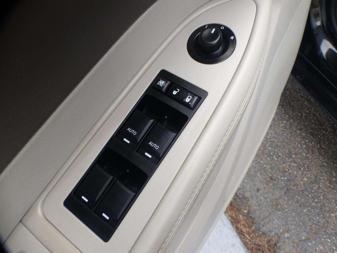 Chrysler 300 C HEMI RWD 2009