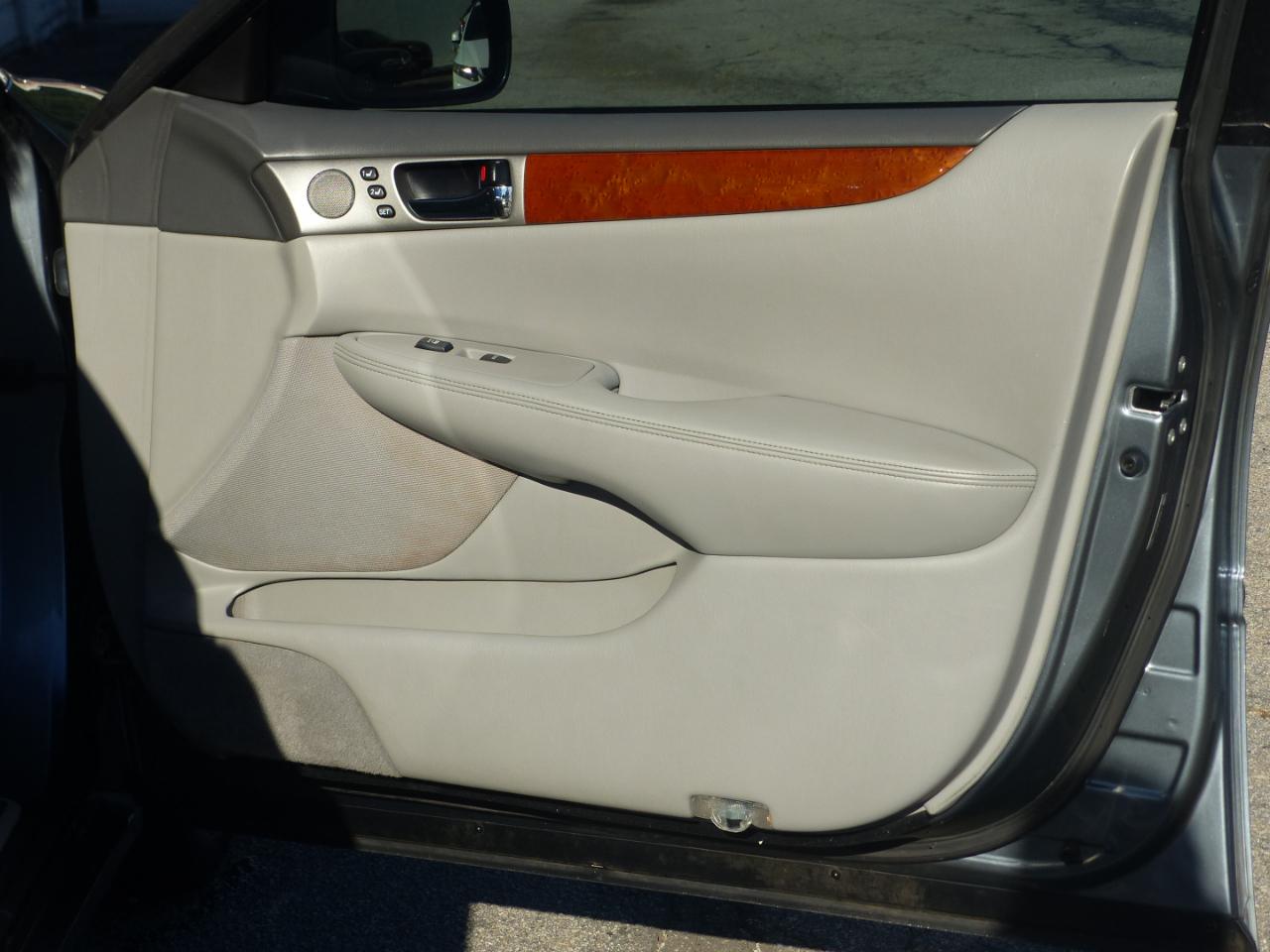 Lexus ES 330 Sedan 2006
