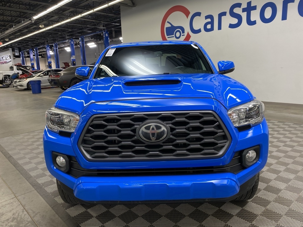 2020 Toyota Tacoma SR5 Double Cab Long Bed photo 3