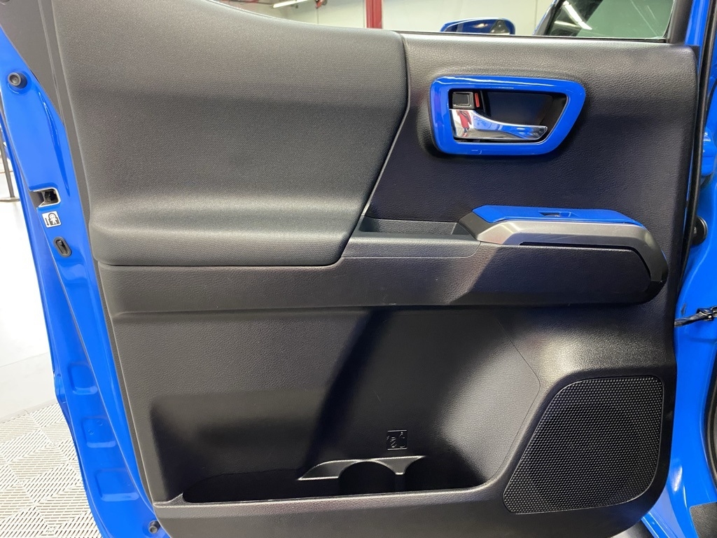 2020 Toyota Tacoma SR5 Double Cab Long Bed photo 10