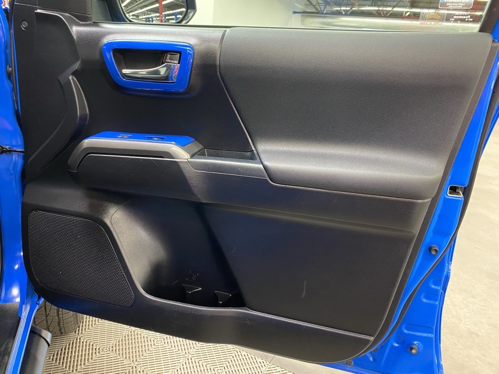 2020 Toyota Tacoma SR5 Double Cab Long Bed photo 20