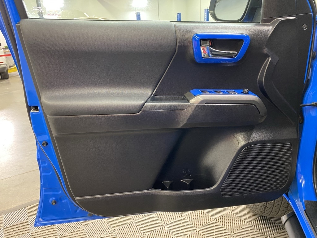 2020 Toyota Tacoma SR5 Double Cab Long Bed photo 28