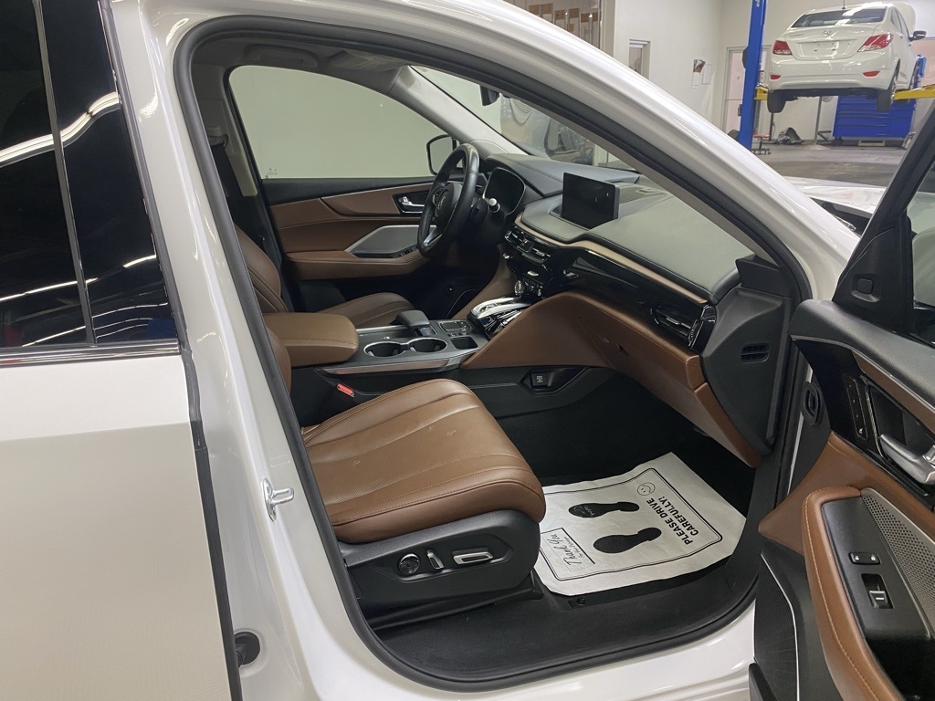 2023 Acura MDX SH-AWD Technology photo 17