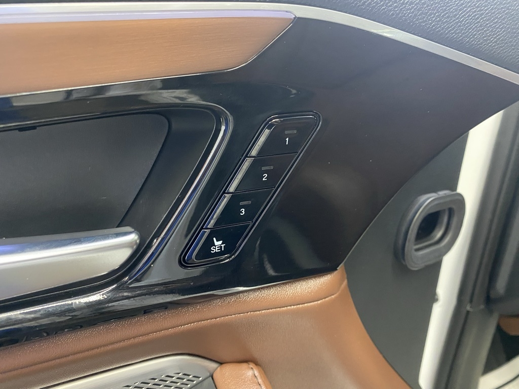 2023 Acura MDX SH-AWD Technology photo 23