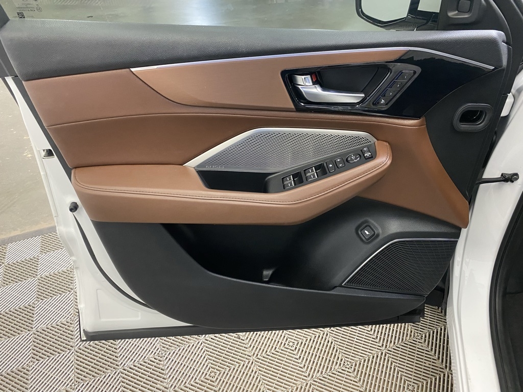 2023 Acura MDX SH-AWD Technology photo 24