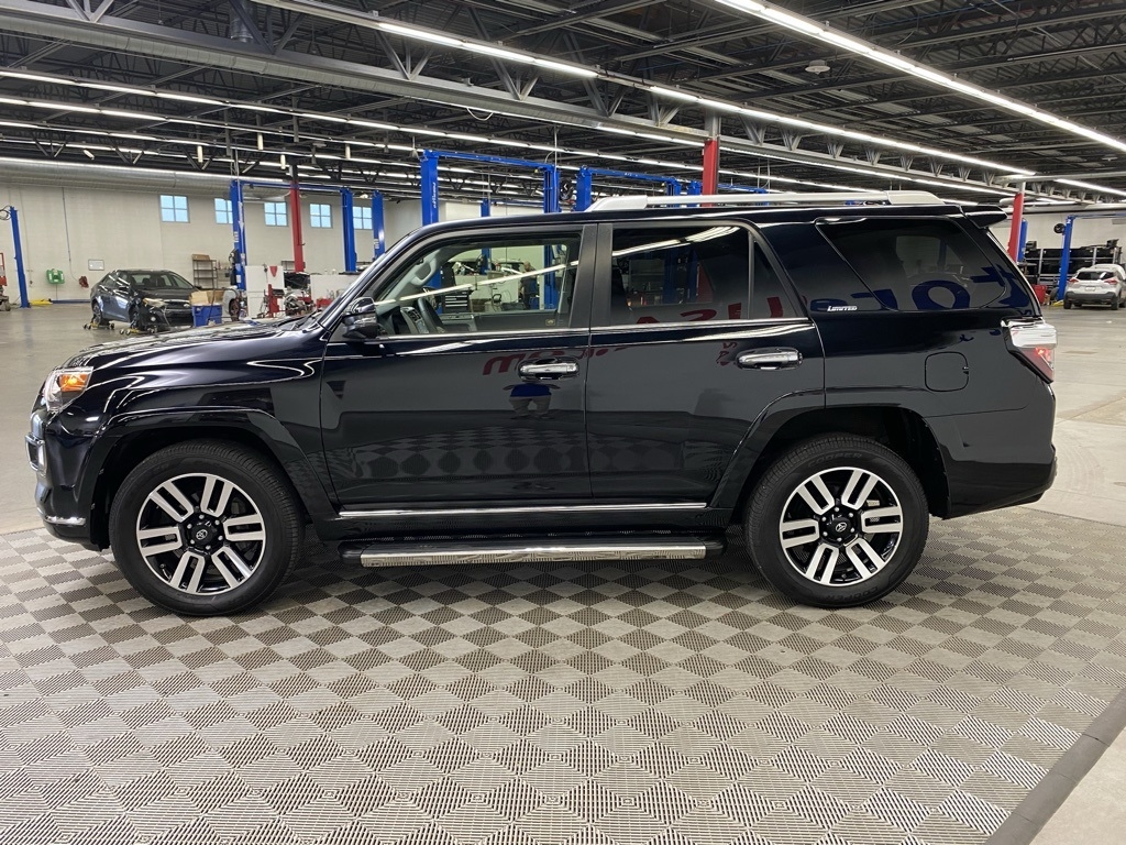2020 Toyota 4Runner Base photo 7