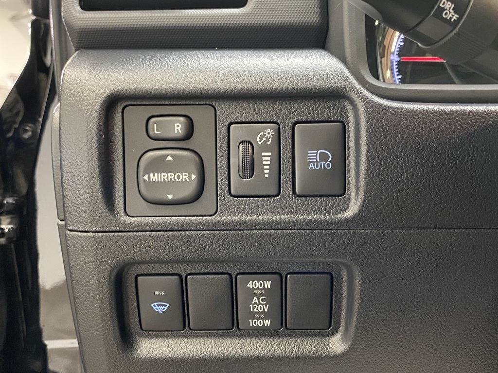2020 Toyota 4Runner Base photo 18