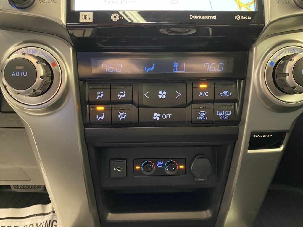 2020 Toyota 4Runner Base photo 25