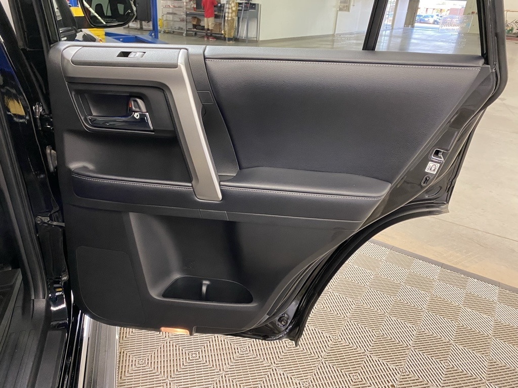 2020 Toyota 4Runner Base photo 33