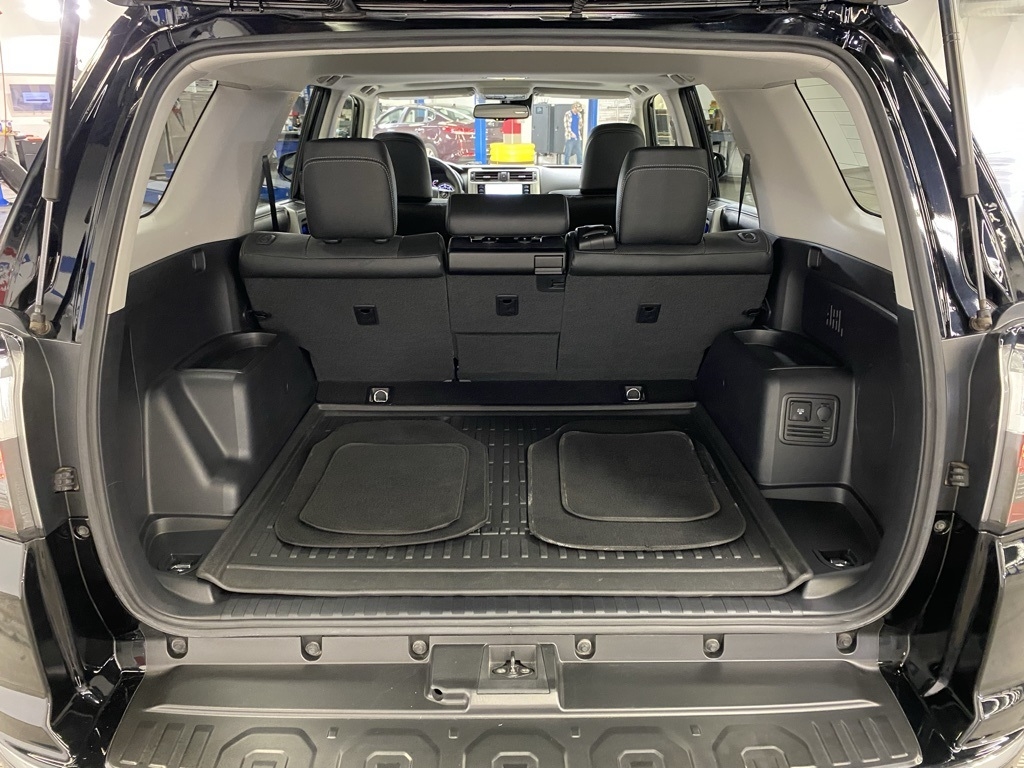 2020 Toyota 4Runner Base photo 40