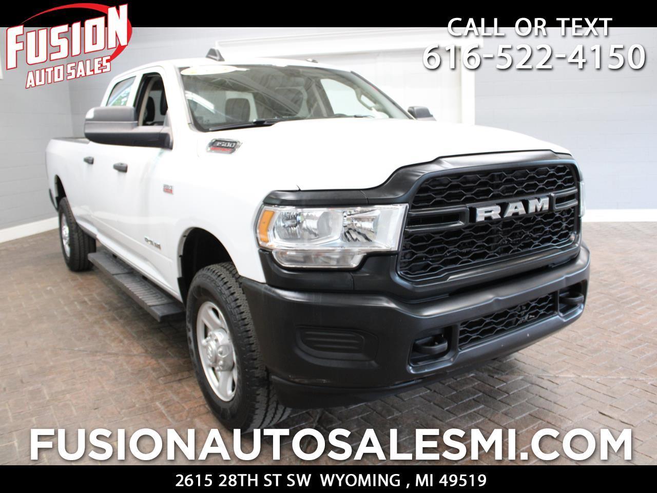 2019 RAM 3500 Tradesman 4x4 Crew Cab 8' Box