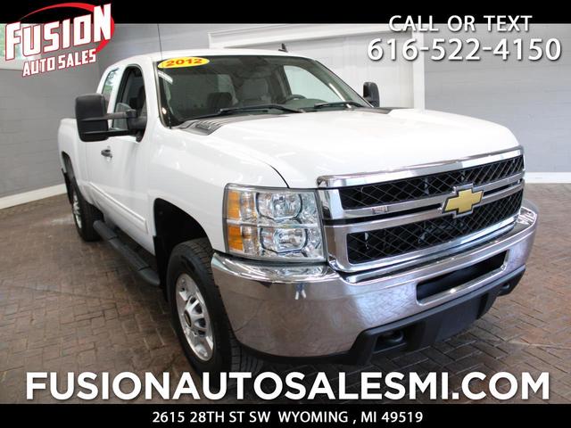 White 2012 Chevrolet Silverado 2500HD Pickup Truck Four-Wheel Drive 6-Speed Automatic