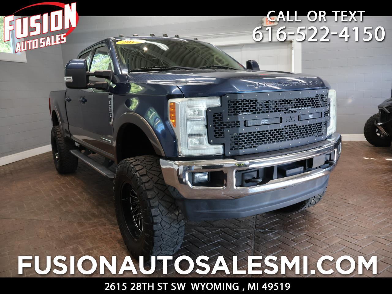 2017 Ford Super Duty F-250 SRW Lariat 4WD Crew Cab 8' Box