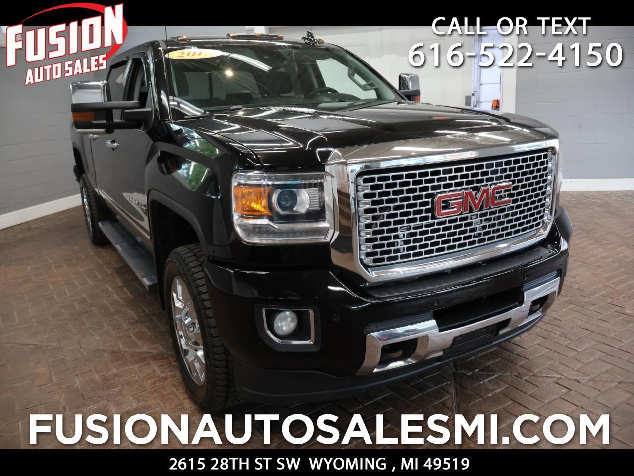 2015 GMC Sierra 2500HD 4WD Crew Cab 153.7" Denali