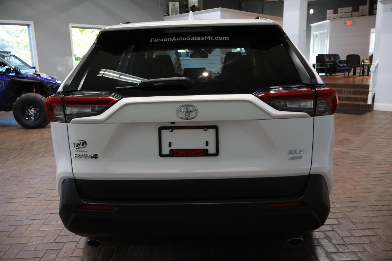 Toyota RAV4 photo 6