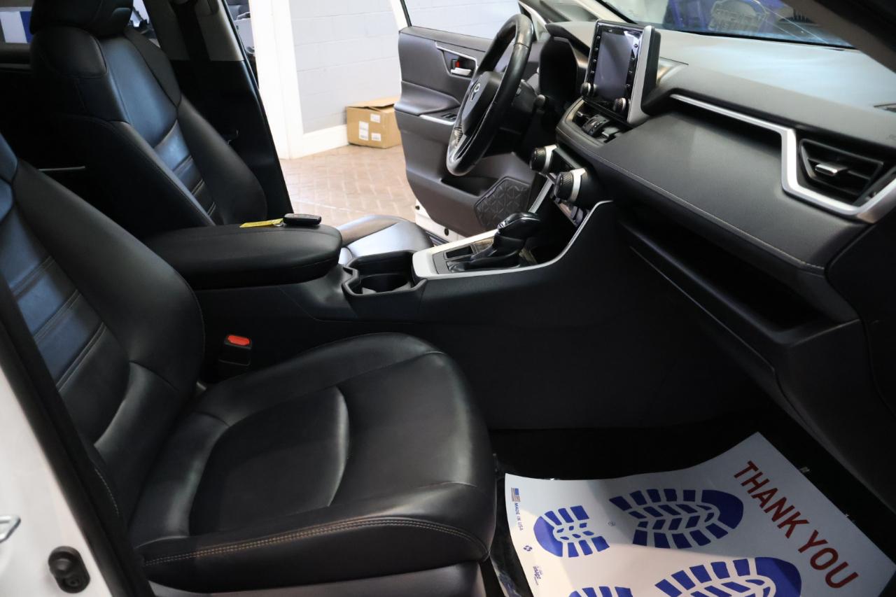 Toyota RAV4 photo 15