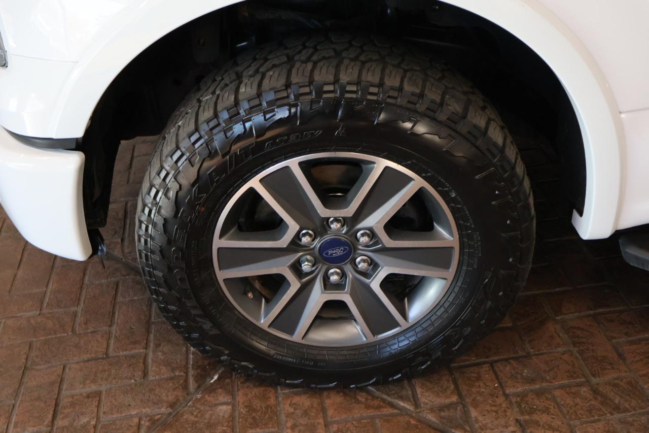 Ford F-150 photo 9