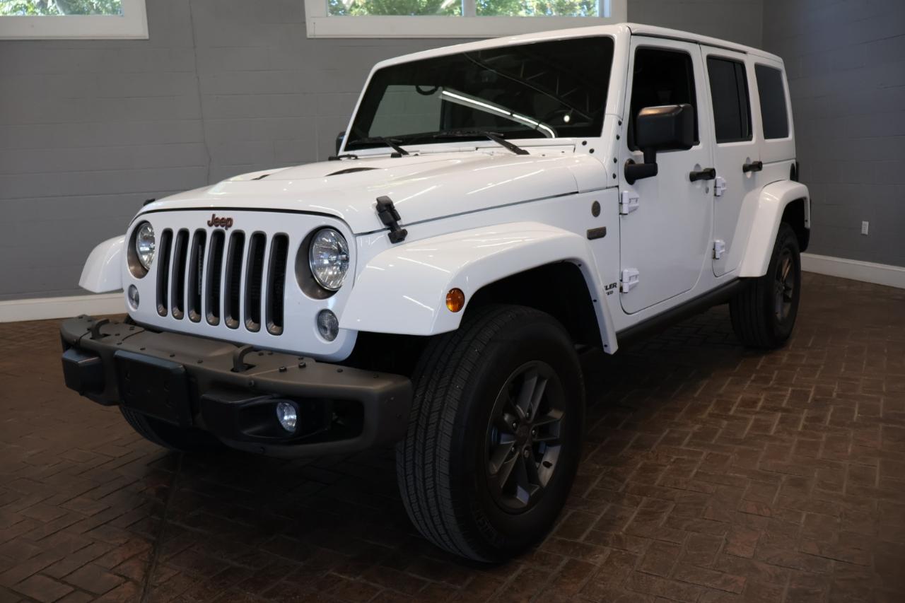 Jeep Wrangler photo 3