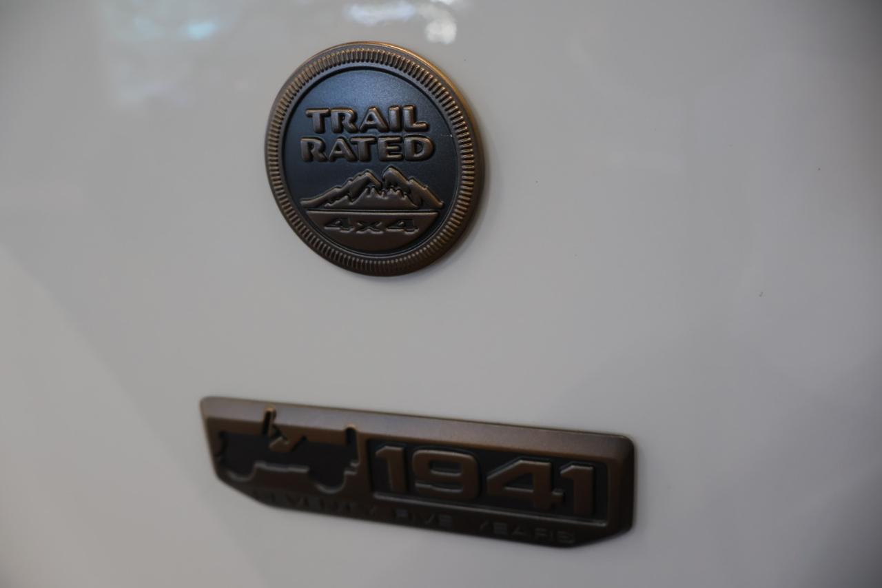 Jeep Wrangler photo 22