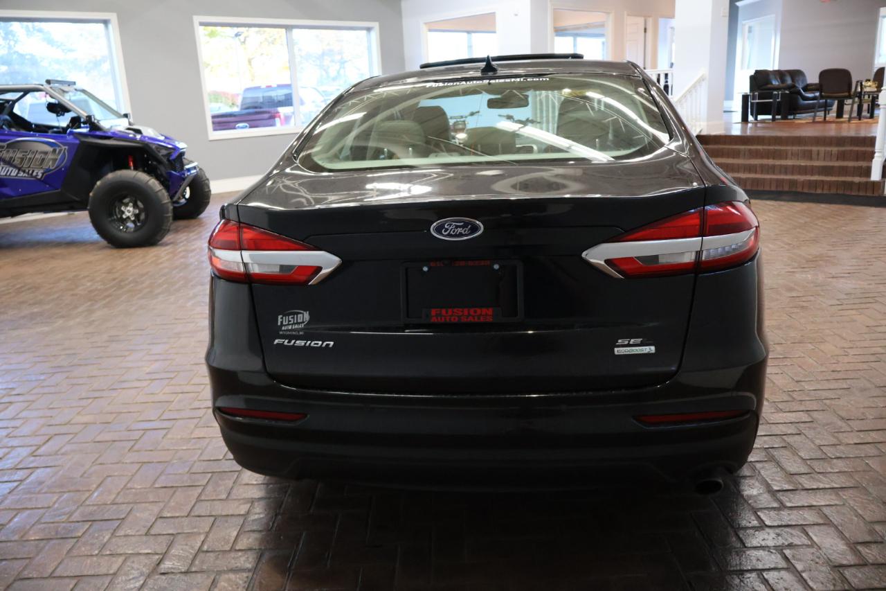 Ford Fusion photo 5