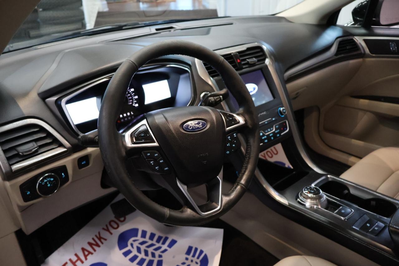 Ford Fusion photo 7