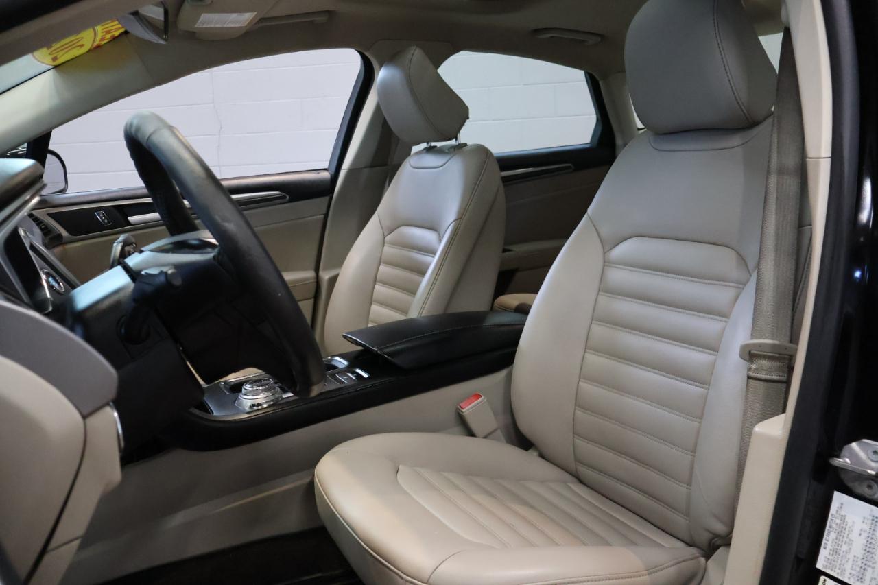 Ford Fusion photo 9