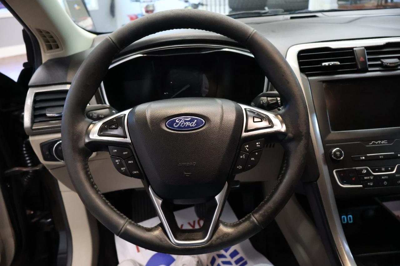 Ford Fusion photo 13