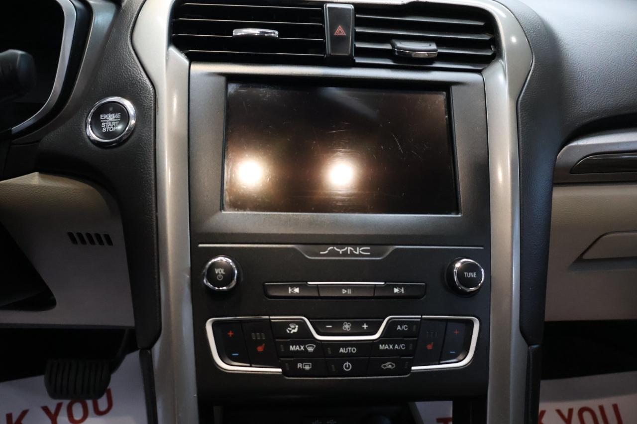 Ford Fusion photo 14