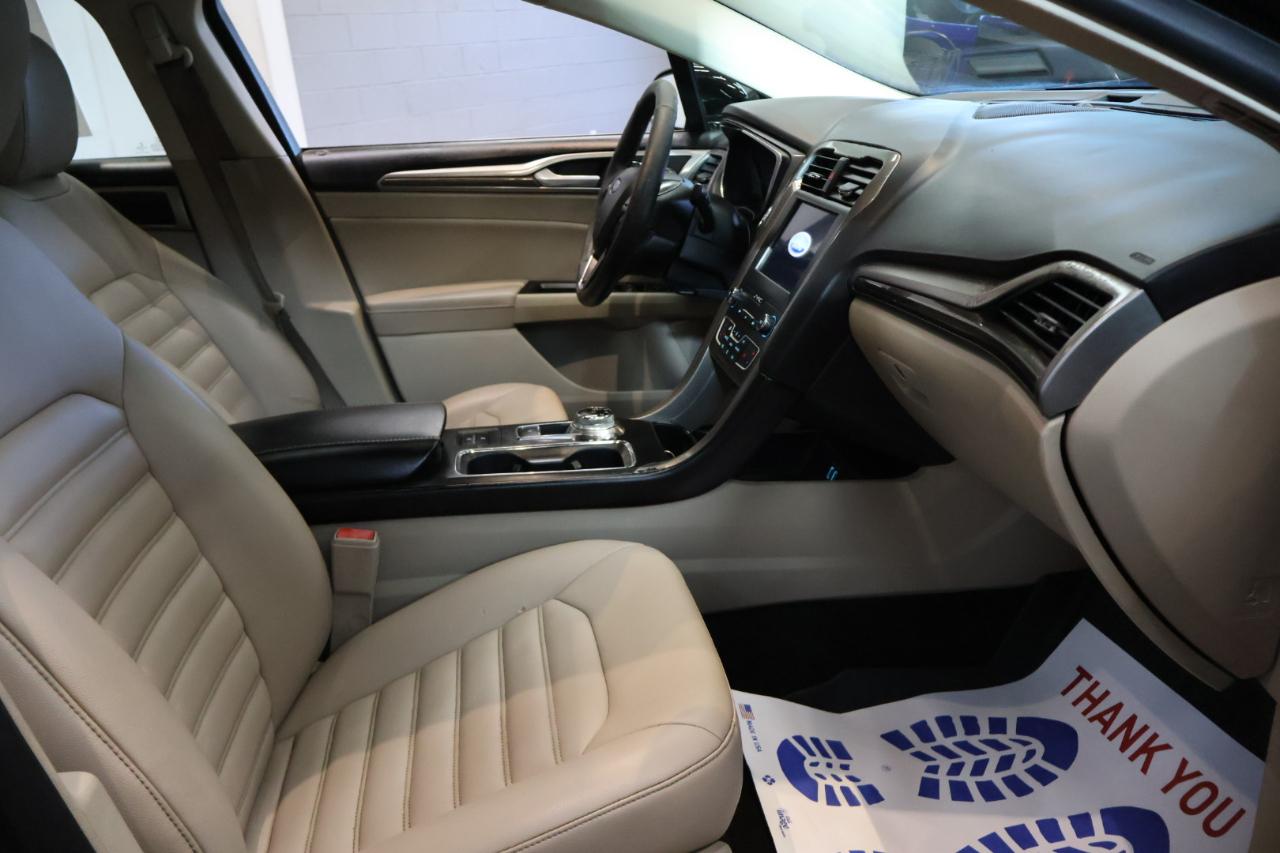 Ford Fusion photo 19