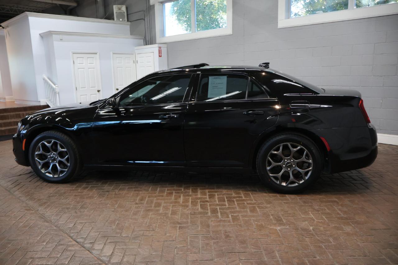 Chrysler 300 photo 4