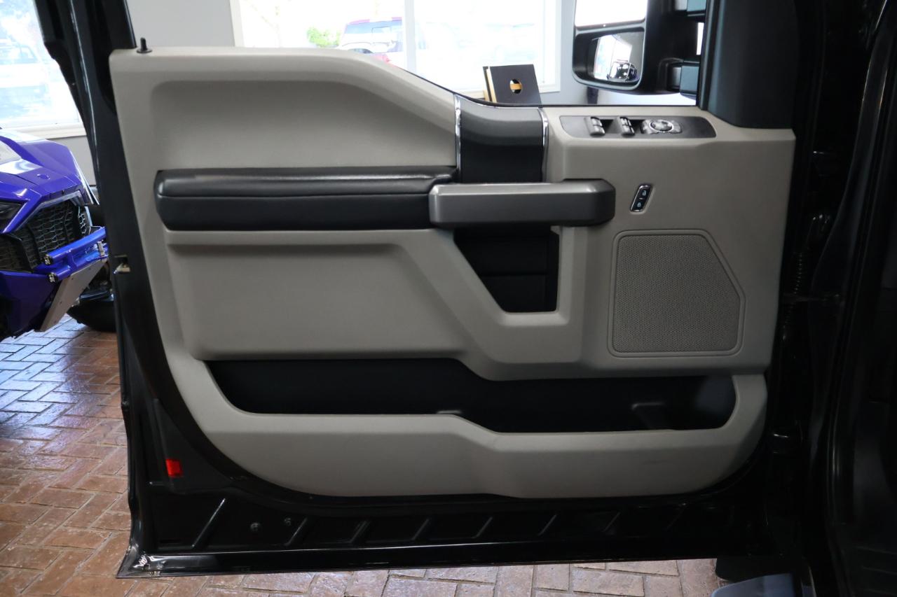 Ford F-250 photo 14