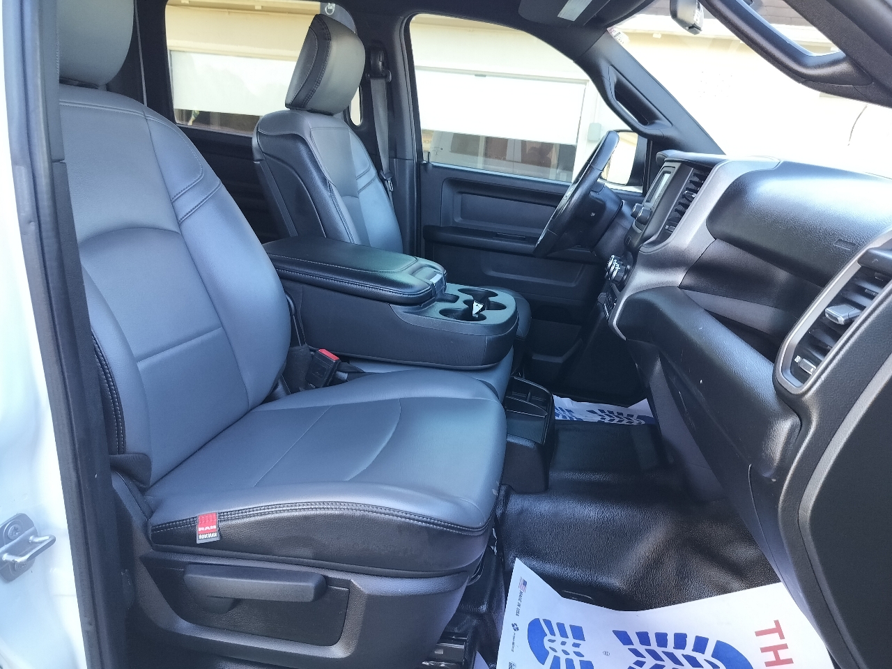 RAM 2500 Tradesman 4x4 Crew Cab 6'4" Box 2021 RAM 2500 Tradesman 4x4 Crew Cab 6'4" Box 2021