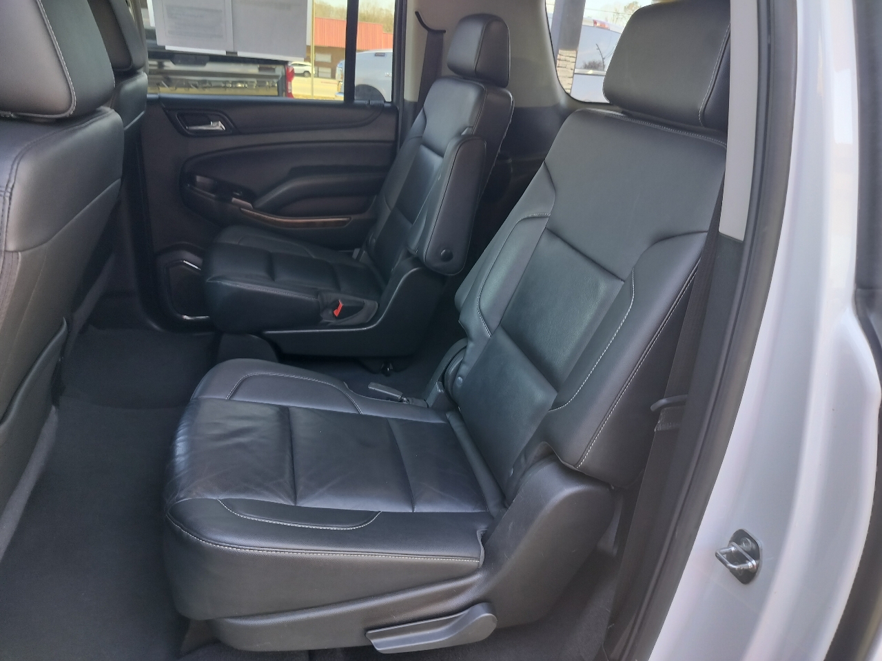Chevrolet Suburban 4WD 4dr LT 2020