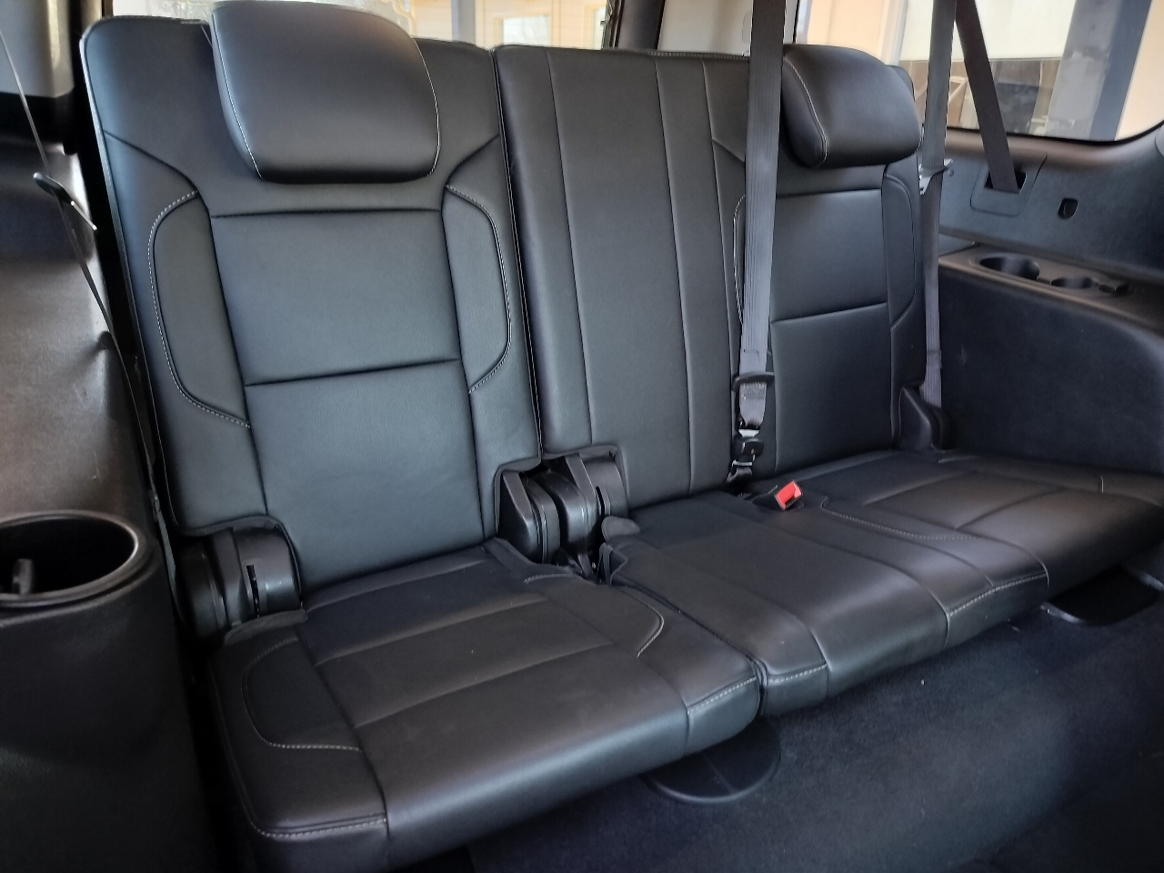 Chevrolet Suburban 4WD 4dr LT 2020