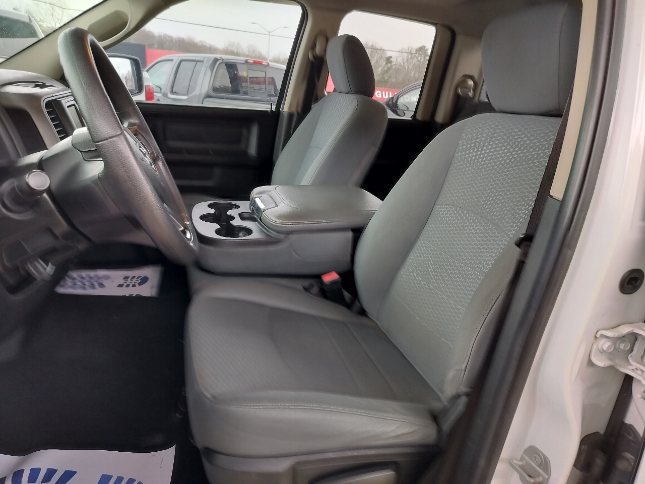 RAM 1500 Tradesman 4x4 Quad Cab 6'4" Box 2018