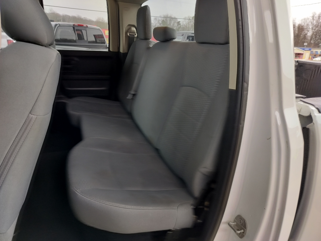 RAM 1500 Tradesman 4x4 Quad Cab 6'4" Box 2018