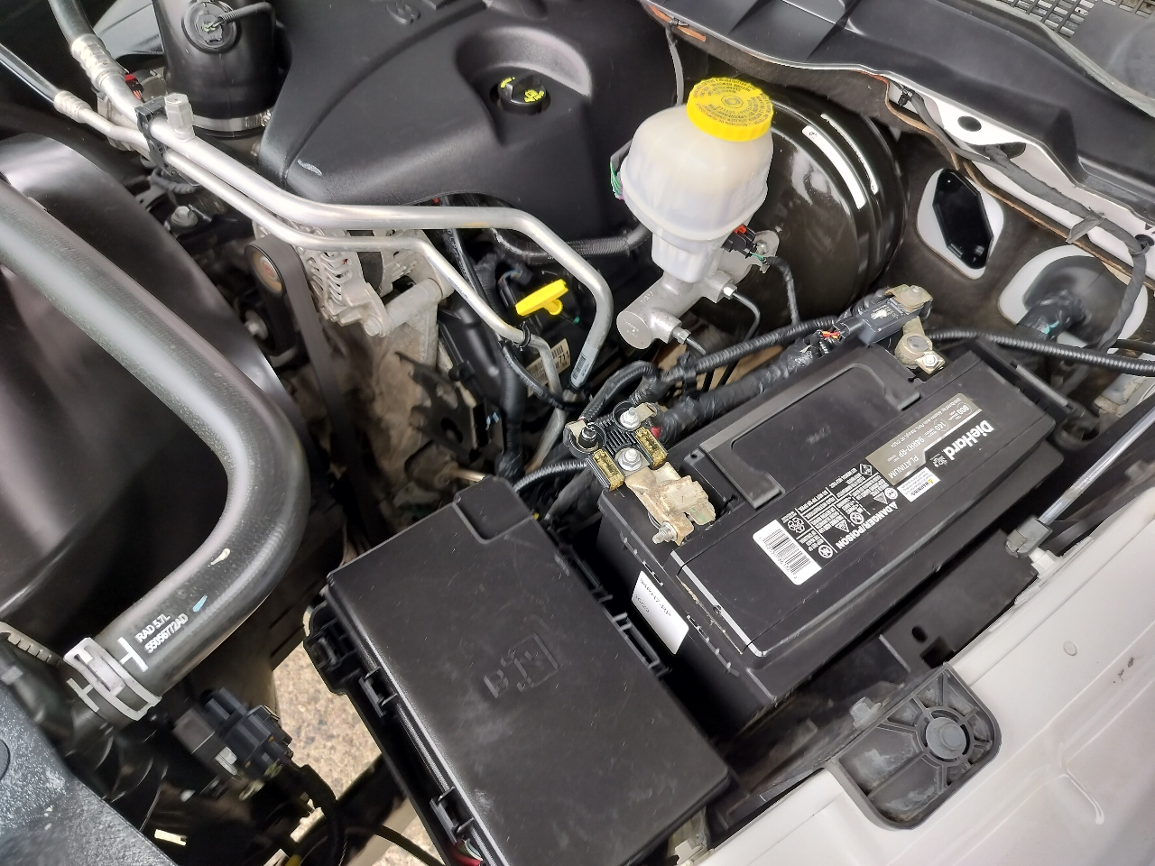 RAM 1500 Tradesman 4x4 Quad Cab 6'4" Box 2018