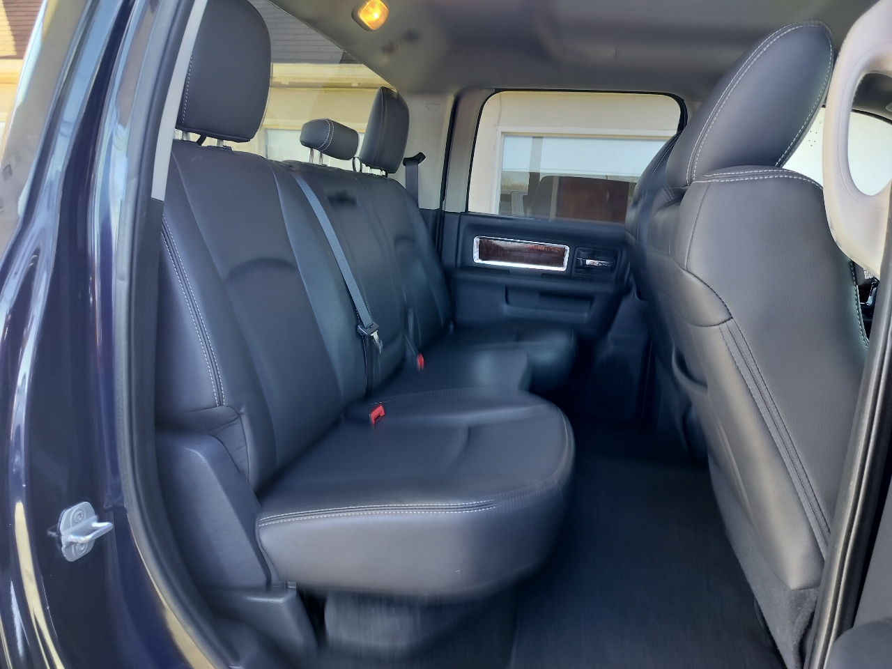 RAM 2500 4WD Crew Cab 149" Laramie 2012