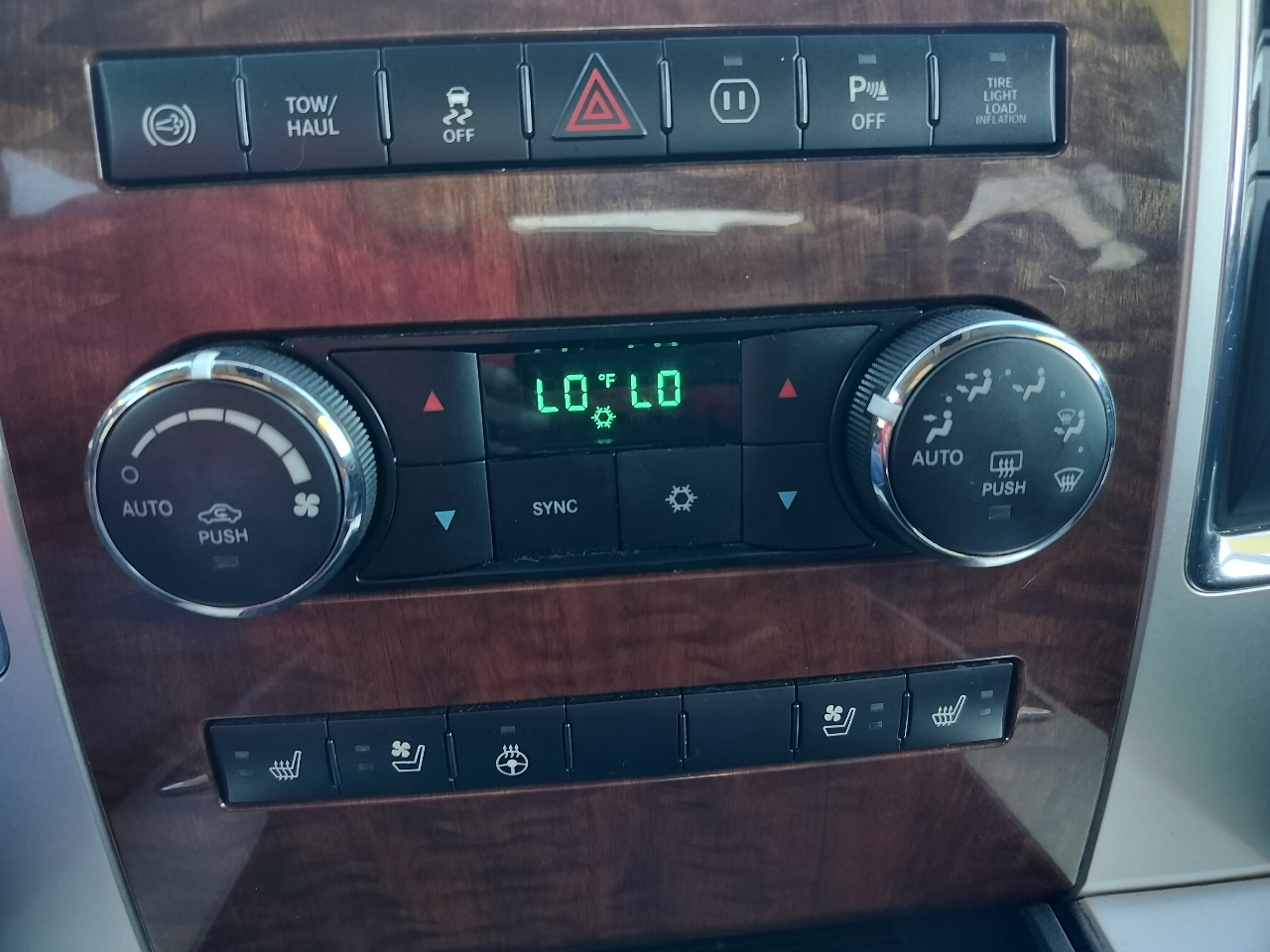 RAM 2500 4WD Crew Cab 149" Laramie 2012