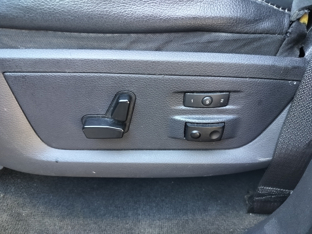 RAM 2500 4WD Crew Cab 149" Laramie 2012