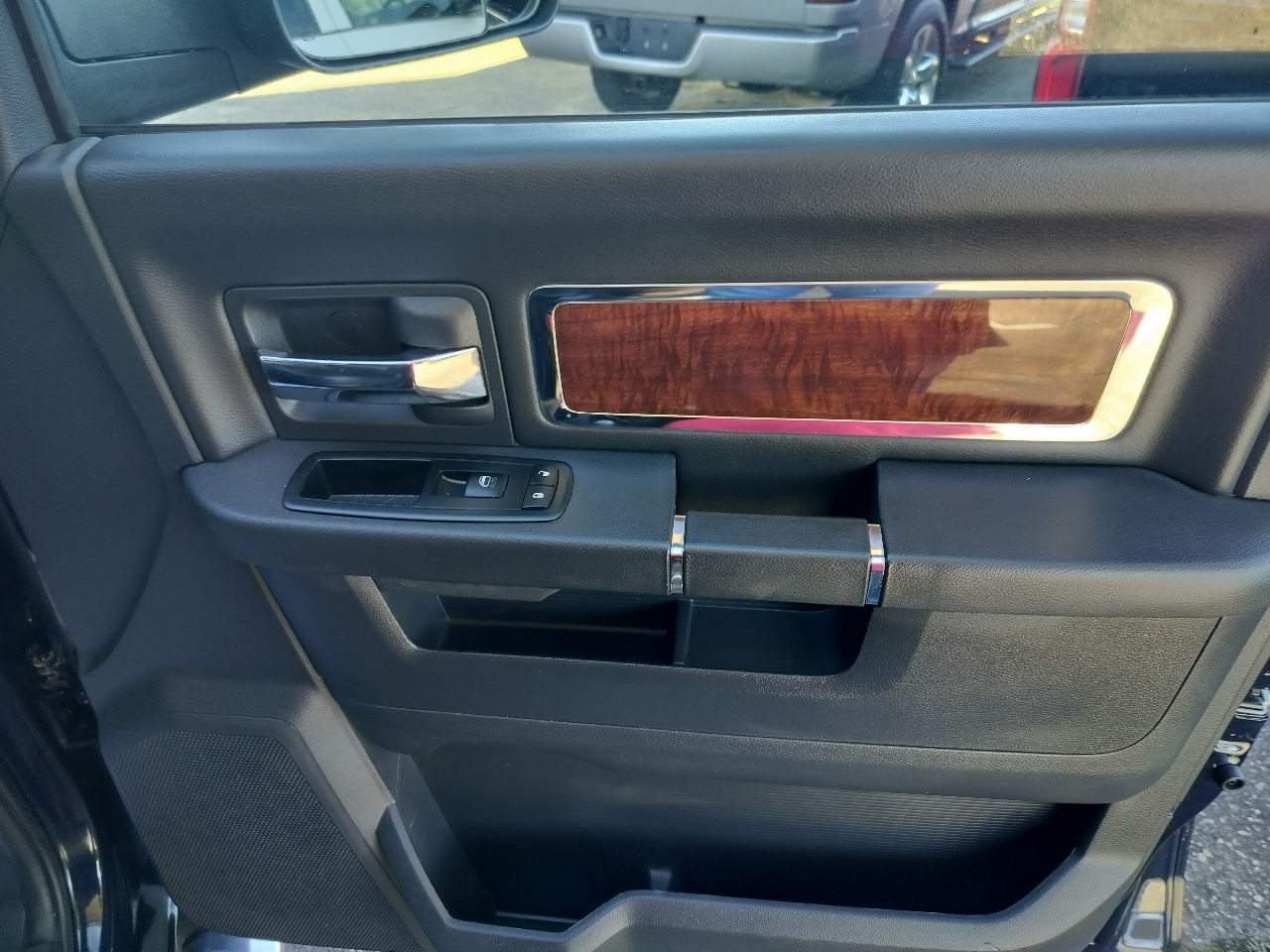 RAM 2500 4WD Crew Cab 149" Laramie 2012