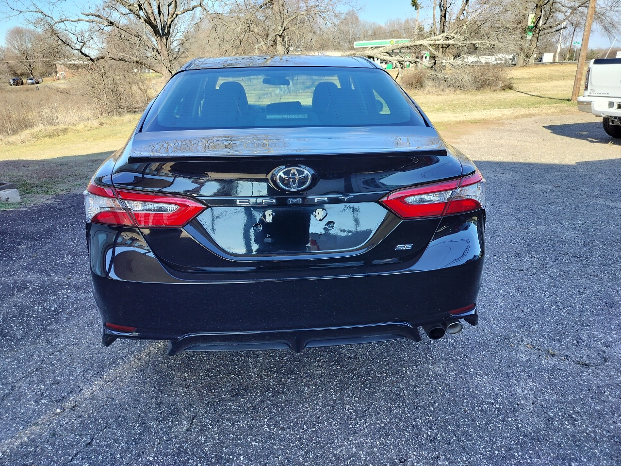 Toyota Camry SE Auto (Natl) 2018