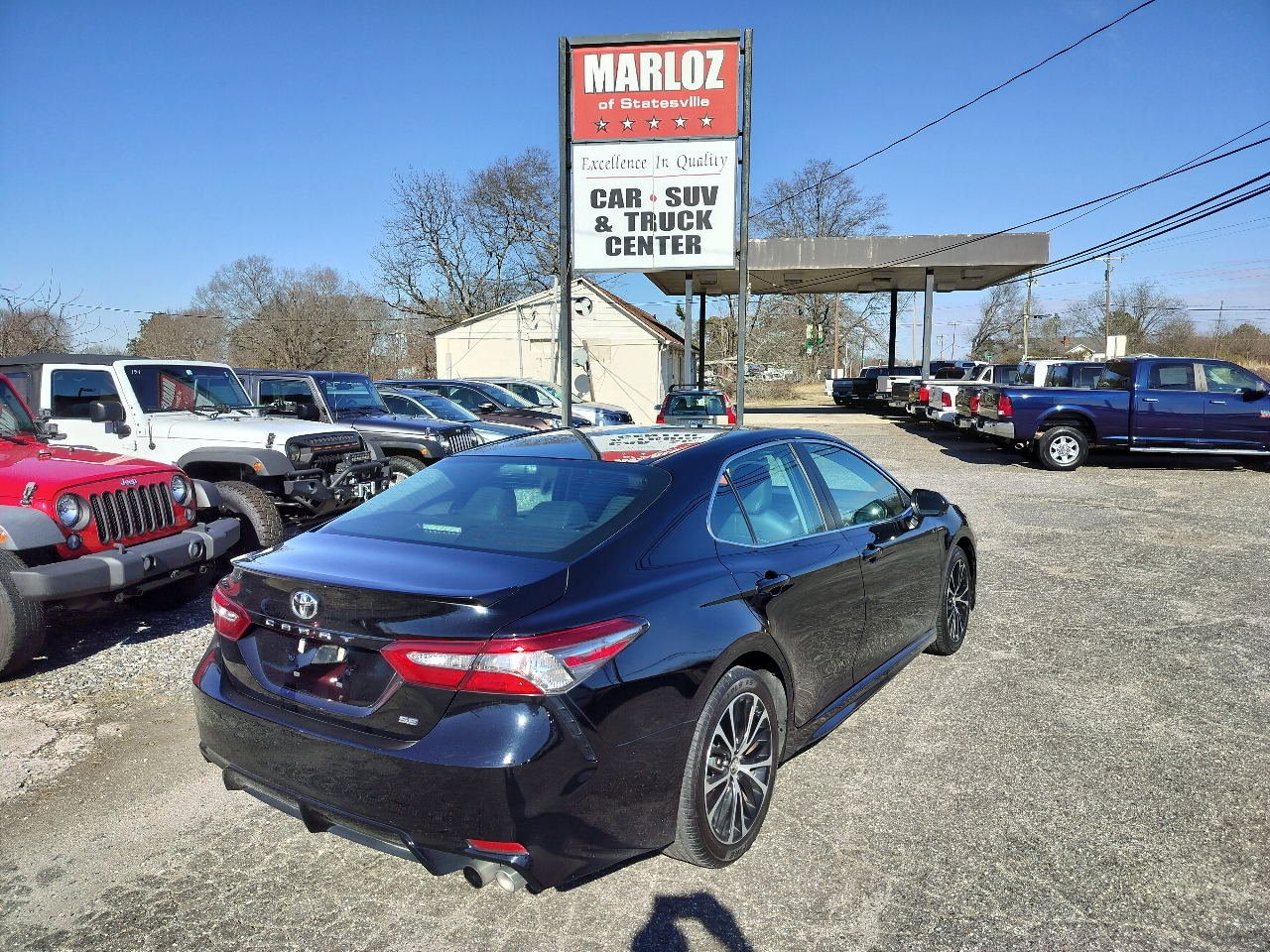 Toyota Camry SE Auto (Natl) 2018