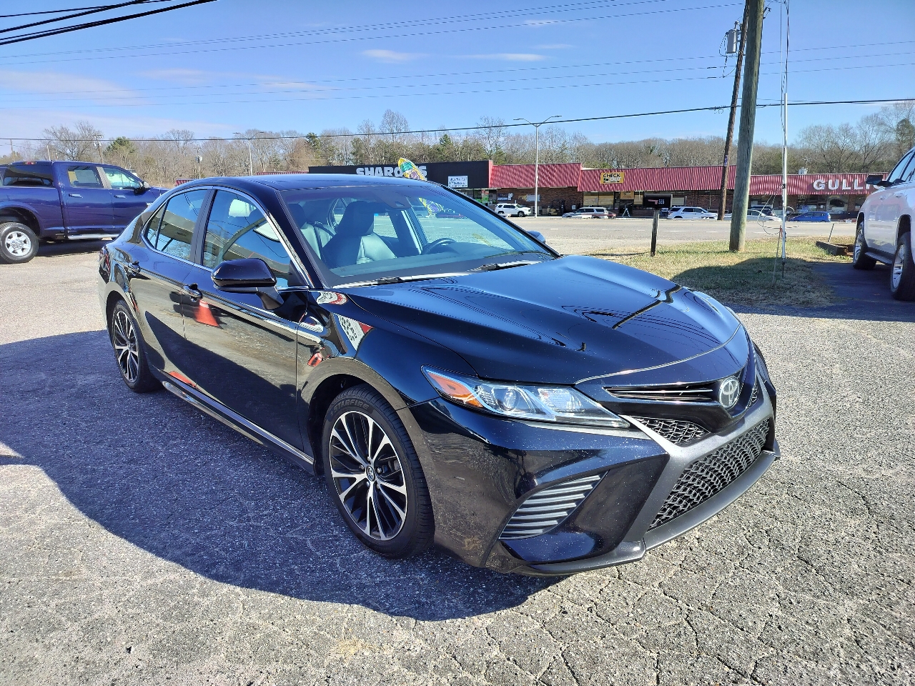 Toyota Camry SE Auto (Natl) 2018