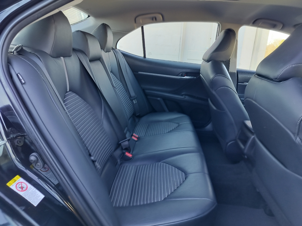 Toyota Camry SE Auto (Natl) 2018