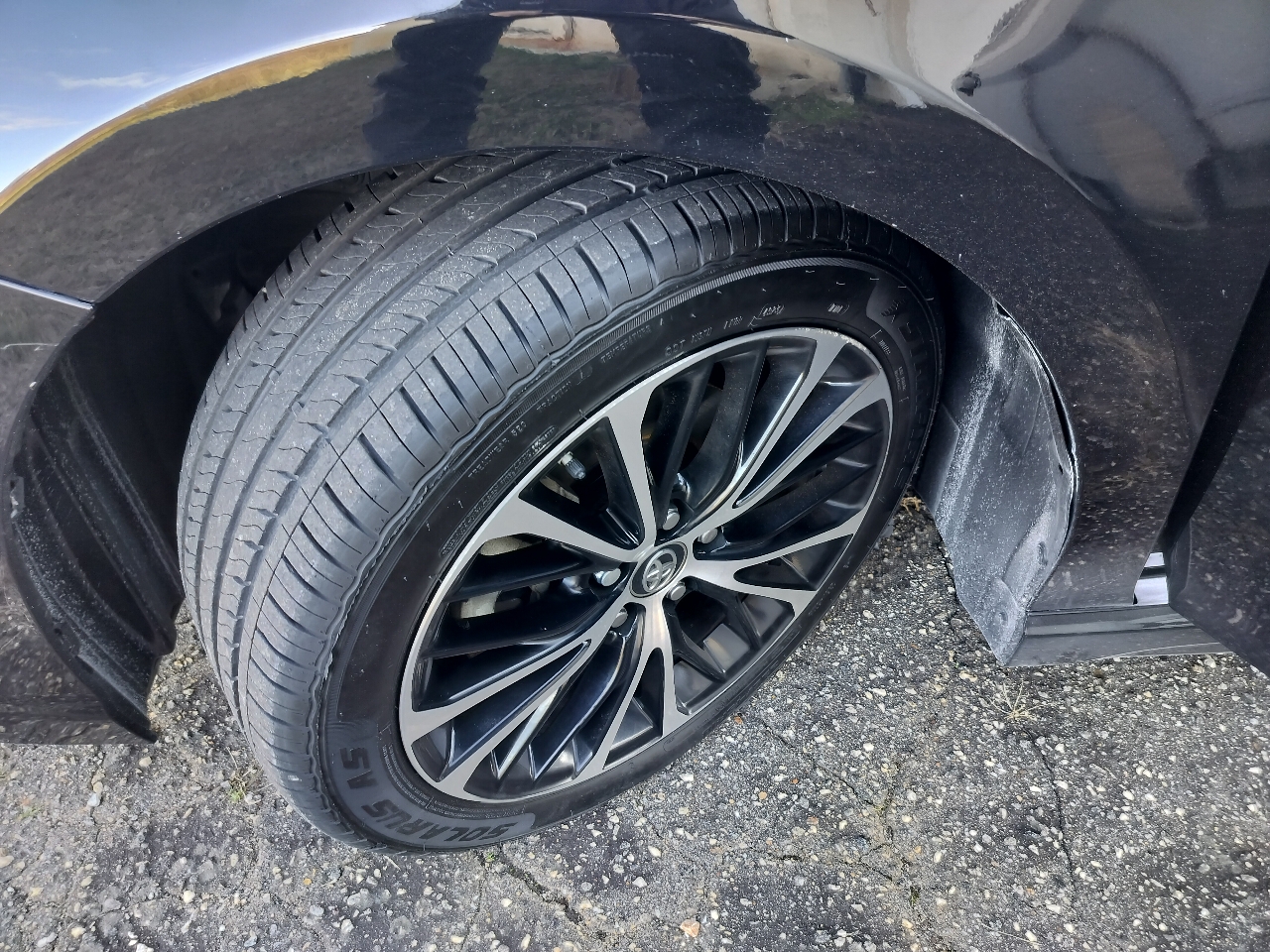 Toyota Camry SE Auto (Natl) 2018