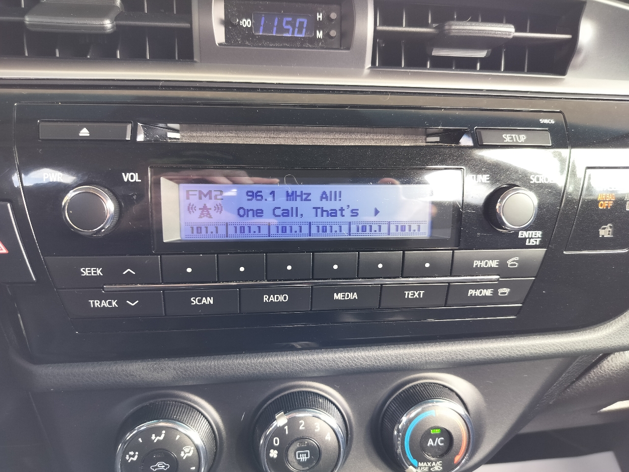 Toyota Corolla 4dr Sdn CVT LE Premium (Natl) 2015