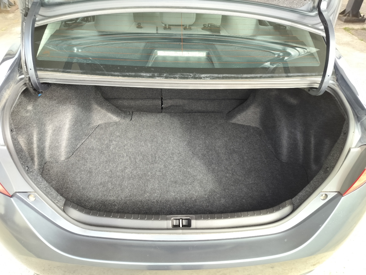 Toyota Corolla 4dr Sdn CVT LE Premium (Natl) 2015